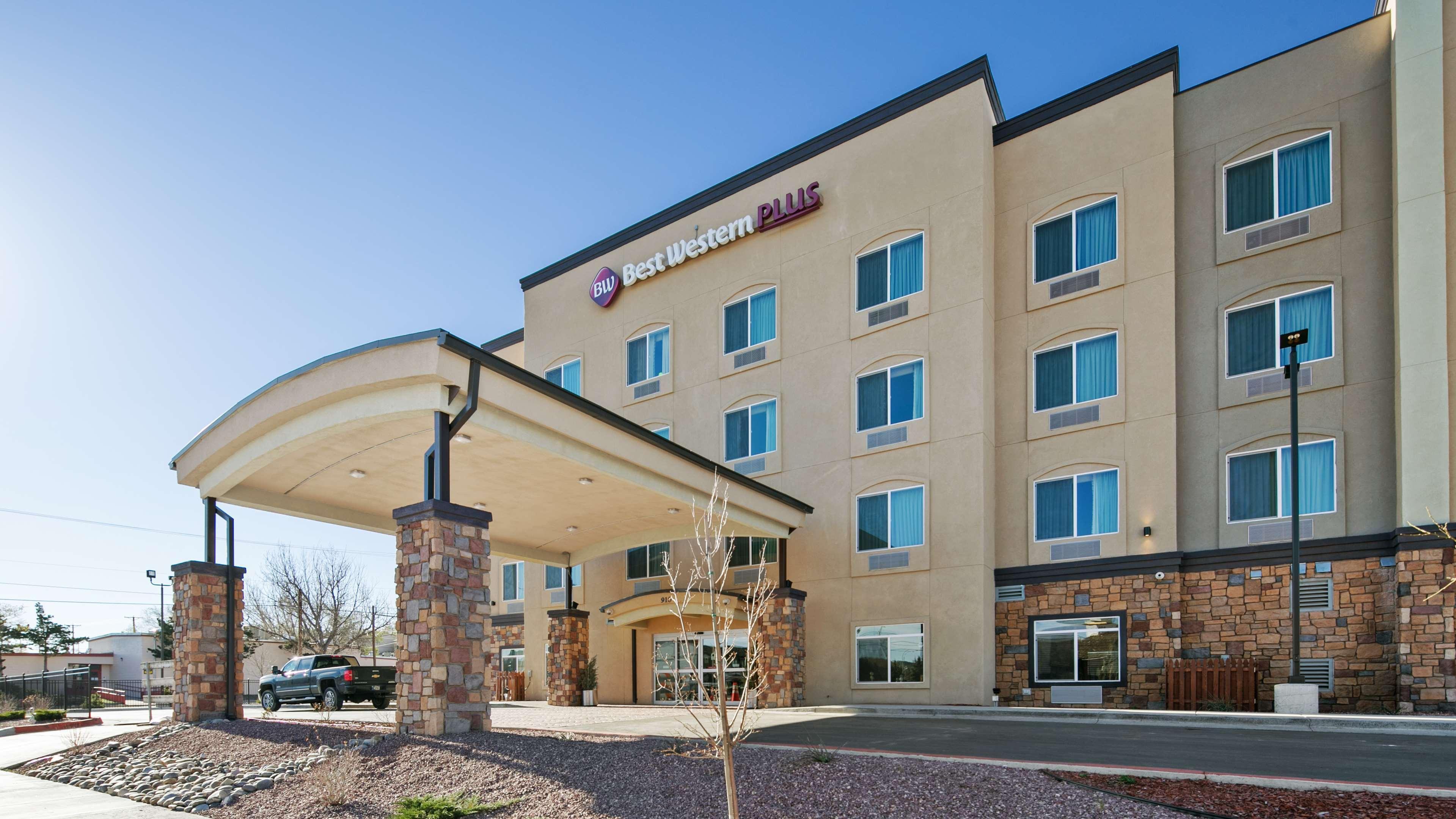 Best Western Plus Gallup Inn & Suites Exterior photo