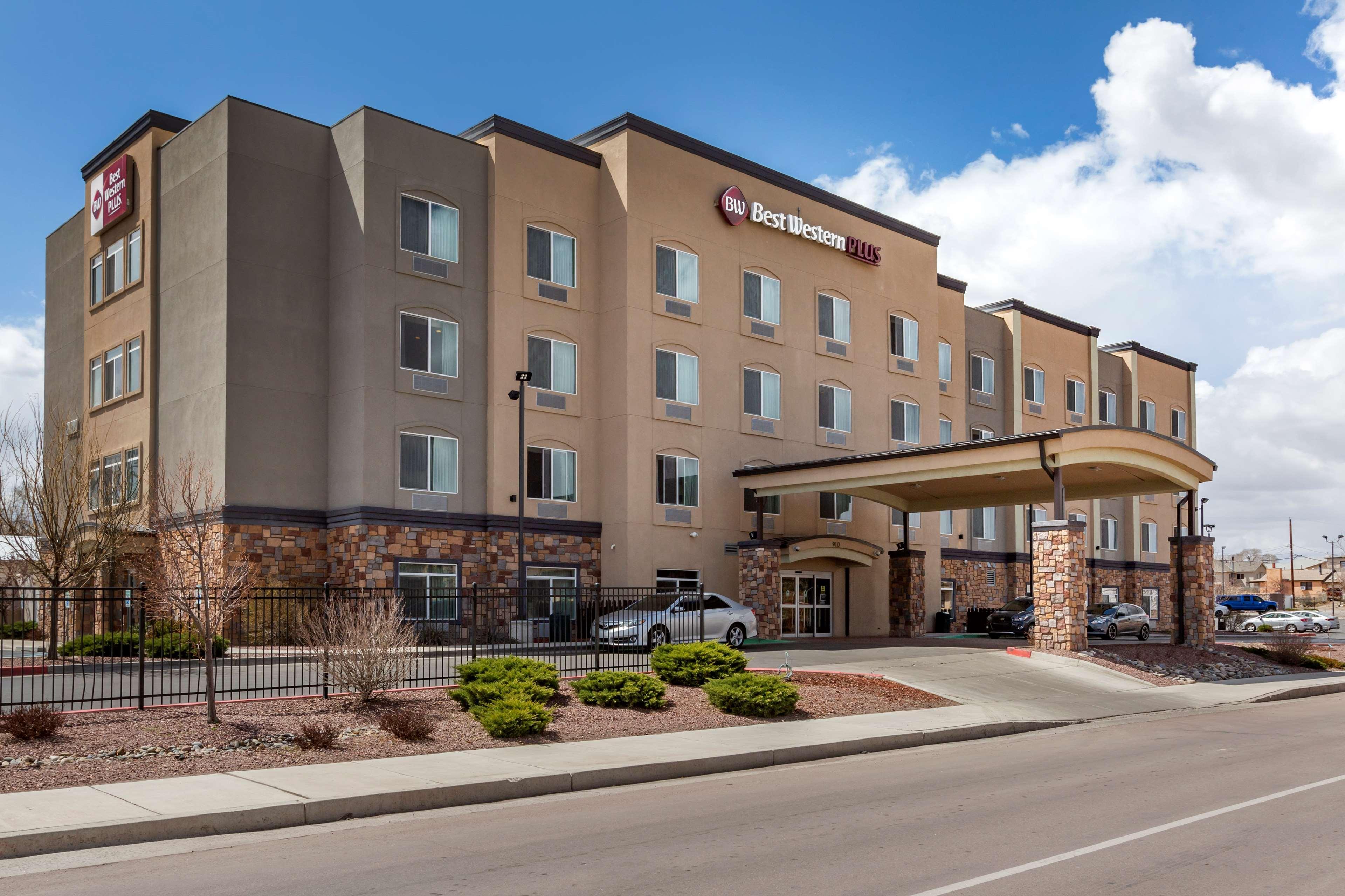 Best Western Plus Gallup Inn & Suites Exterior photo