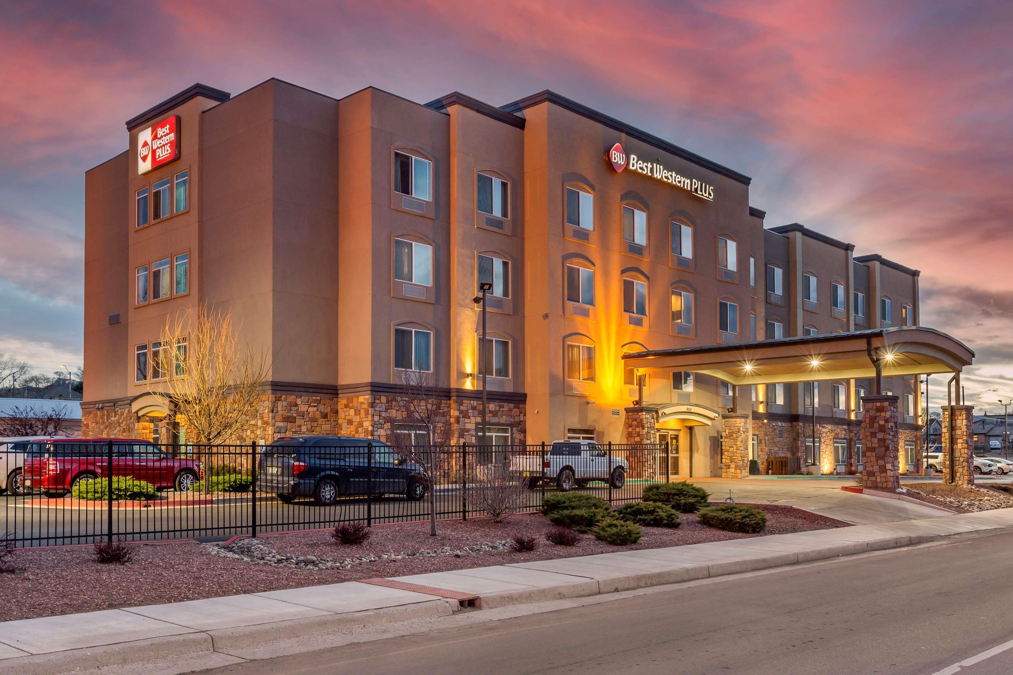 Best Western Plus Gallup Inn & Suites Exterior photo