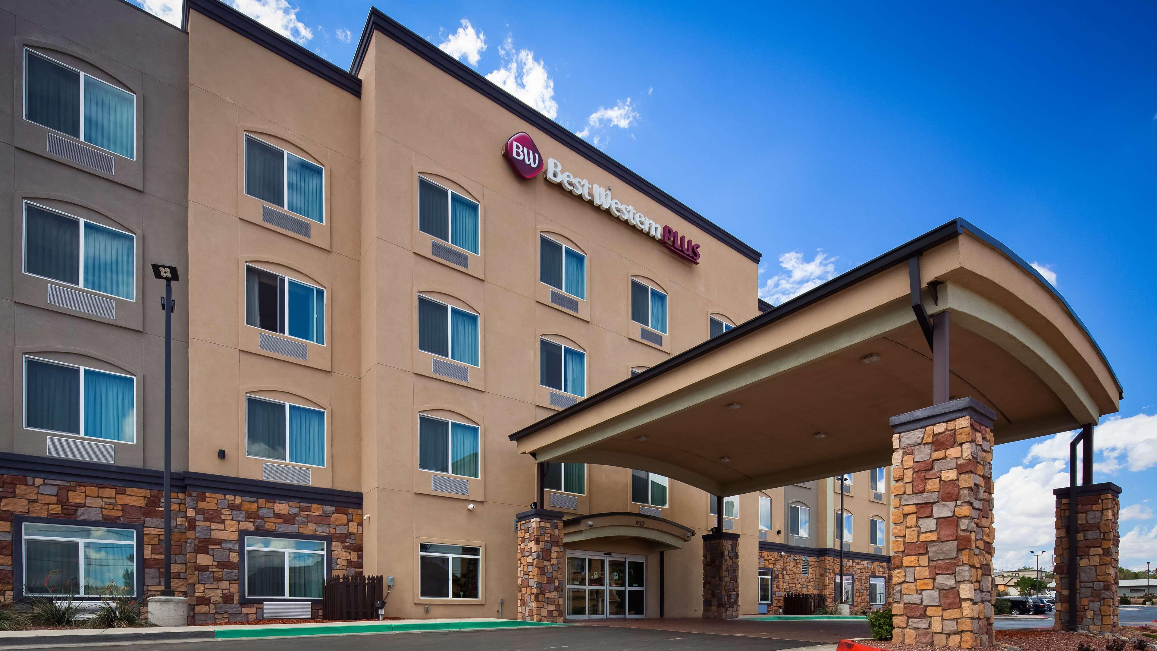 Best Western Plus Gallup Inn & Suites Exterior photo